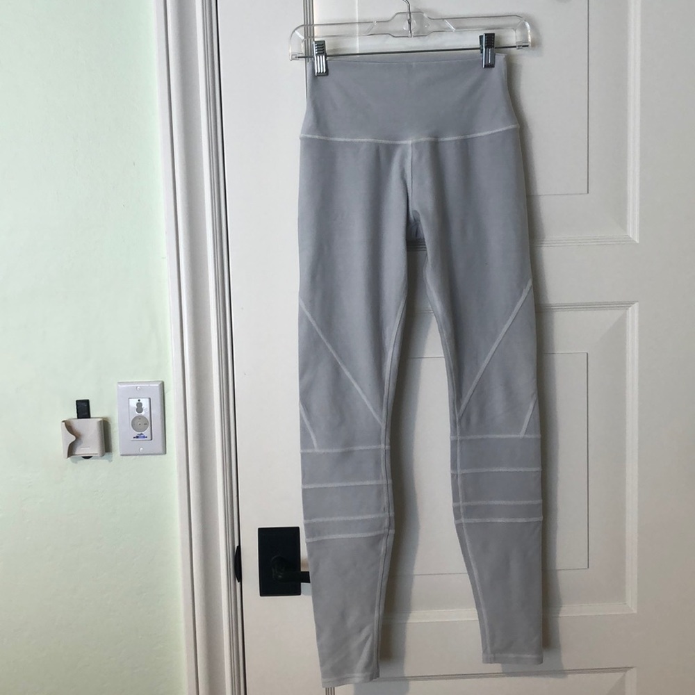 ALO YOGA white leggings